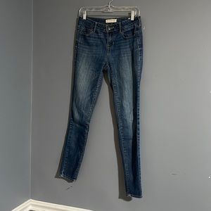 Bullhead denim company size 26 waste!!! EXCELLENT used condition